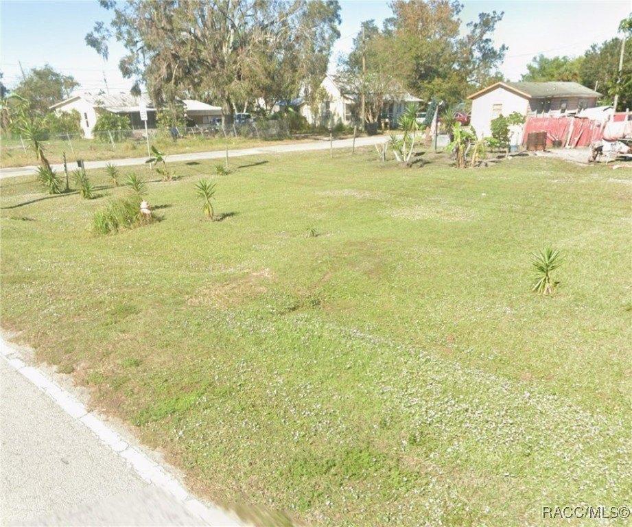 Currently Displayed Property Photo