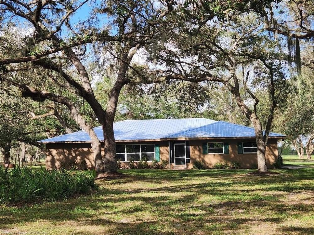 Currently Displayed Property Photo