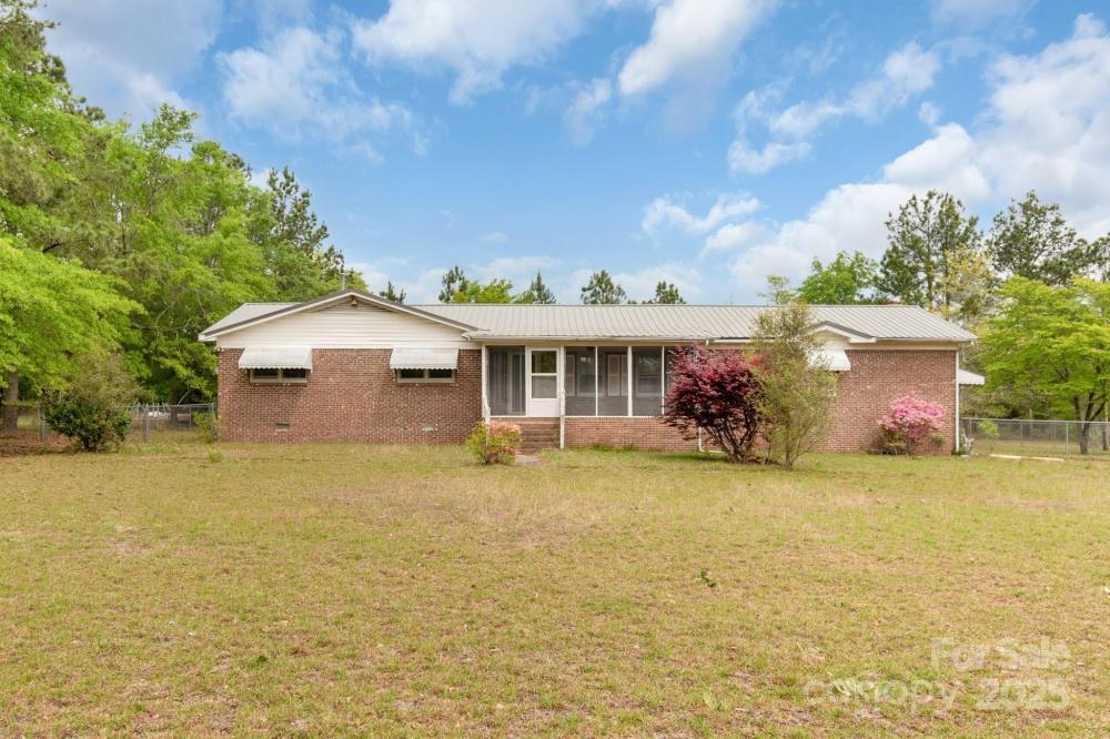 Currently Displayed Property Photo