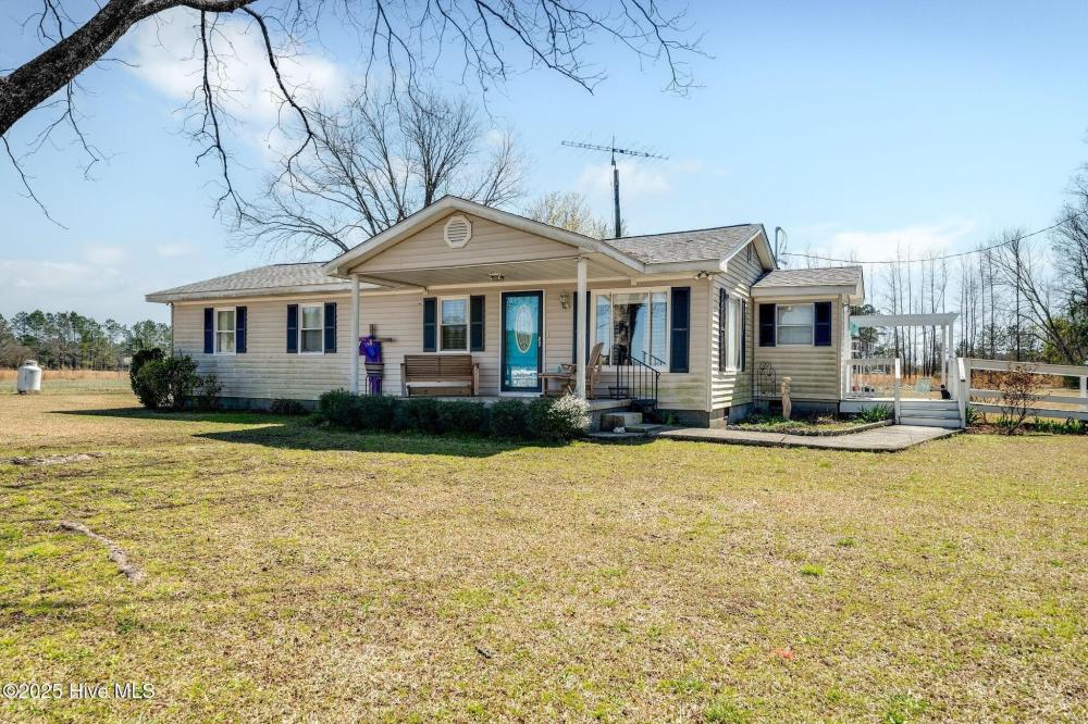 Currently Displayed Property Photo