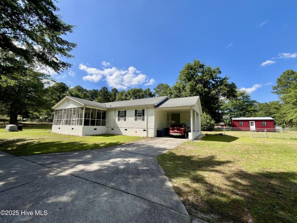 Currently Displayed Property Photo